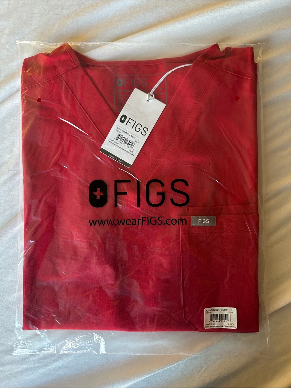 NWT FIGS Leon Three-Pocket Scrub Top Size S Bright Red